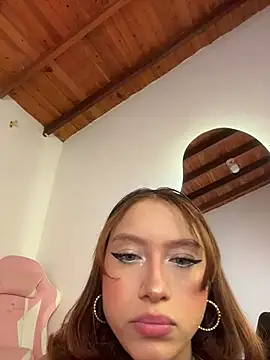 Alison Ivanova online show from February 19, 3:47 am