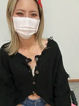 yumi0025 online show from February 20, 5:26 am