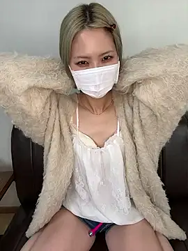 yumi0025 online show from January 19, 5:22 am