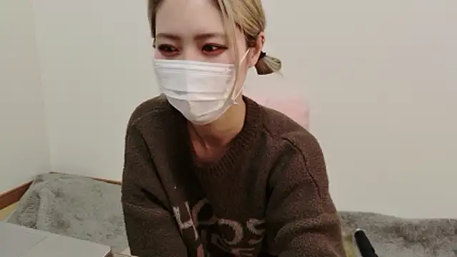 yumi0025 online show from February 14, 12:44 am