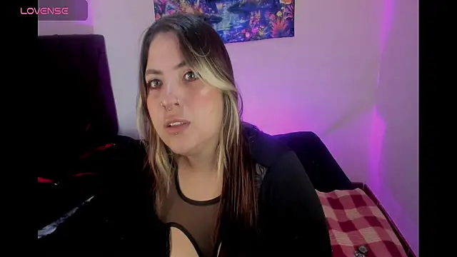 lunaa rayy420 online show from June 3, 4:44 pm