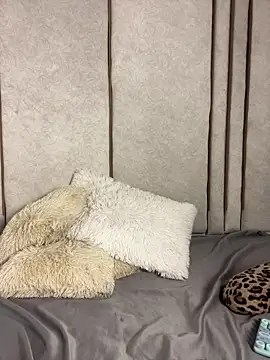 lilithdya online show from April 12, 1:09 am