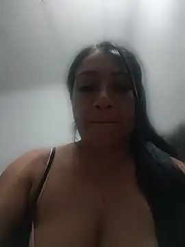 Snapshot of Katysaez chatting on June 12, 5:16 am Katysaez online show from June 12, 5:16 am