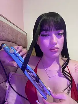 Snapshot of Melody_rousse__ chatting on April 22, 8:48 pm Melody rousse online show from April 22, 8:48 pm