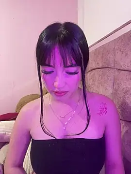 Snapshot of Melody_rousse__ chatting on May 11, 9:45 pm Melody rousse online show from May 11, 9:45 pm