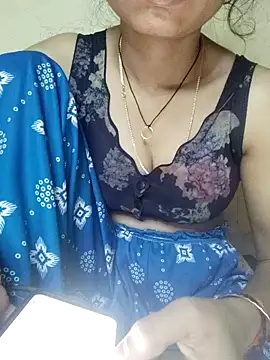 annugirl online show from March 6, 4:07 am