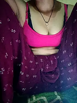 annugirl online show from March 24, 3:39 am