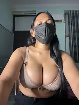 RadhikaHotty online show from April 5, 5:41 pm
