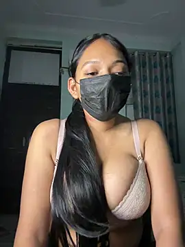 RadhikaHotty online show from April 28, 5:50 pm