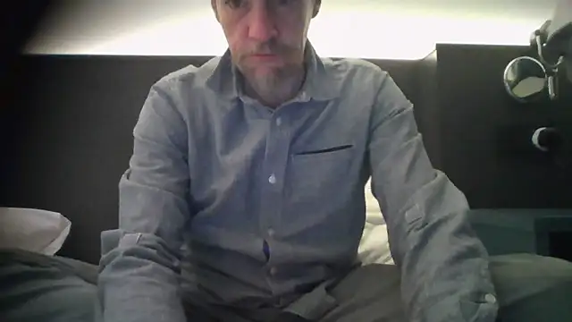 chiichii23 online show from February 1, 7:02 pm