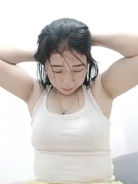 LoveLillyy69 online show from May 31, 1:39 pm