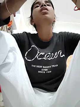 Snapshot of Cute-Natashaa chatting on February 12, 8:14 am Cute-Natashaa online show from February 12, 8:14 am