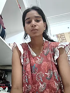 Cute-Natashaa online show from April 8, 4:03 am