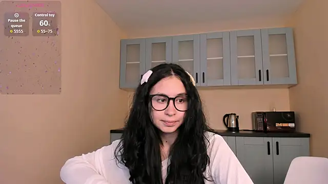 Snapshot of GiovannaAntonelli chatting on May 24, 5:29 am GiovannaAntonelli online show from May 24, 5:29 am
