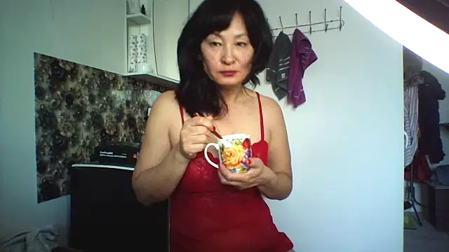 Snapshot of bella2322 chatting on February 9, 4:43 am bella2322 online show from February 9, 4:43 am