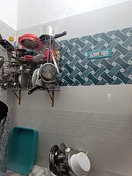 Hot-Tinaa online show from April 3, 2:34 pm