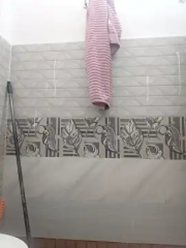 Hot-Tinaa online show from April 4, 6:53 am