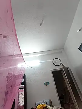 Hot-Tinaa online show from March 17, 3:20 am