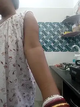 Hot-Tinaa online show from March 5, 2:19 am