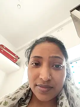 Hot-Tinaa online show from January 17, 7:23 am