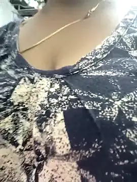 Snapshot of Hot-Tinaa chatting on April 29, 1:59 pm Hot-Tinaa online show from April 29, 1:59 pm