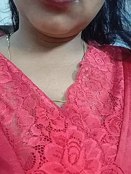Snapshot of Hot-Tinaa chatting on May 10, 12:14 am Hot-Tinaa online show from May 10, 12:14 am