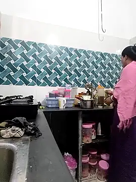 Hot-Tinaa online show from February 27, 2:34 am