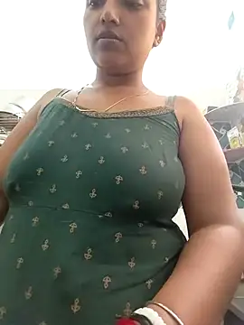 Hot-Tinaa online show from March 8, 4:16 am