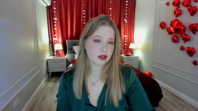 Snapshot of SweetDaylight chatting on February 5, 3:35 am SweetDaylight online show from February 5, 3:35 am