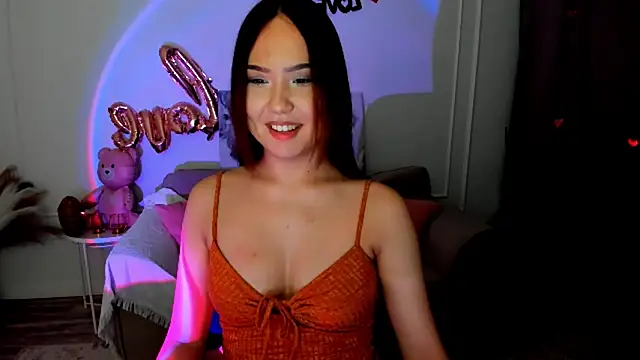 GlowMe online show from February 20, 6:43 pm