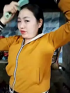 Snapshot of lia-coy chatting on February 20, 3:36 am lia-coy online show from February 20, 3:36 am