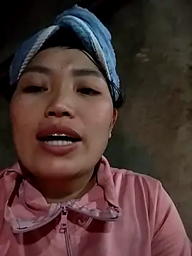 Snapshot of lia-coy chatting on February 16, 12:48 pm lia-coy online show from February 16, 12:48 pm