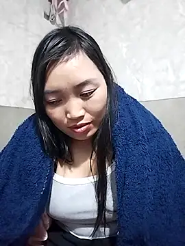 Snapshot of lia-coy chatting on February 8, 2:48 pm lia-coy online show from February 8, 2:48 pm