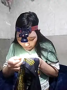 Snapshot of lia-coy chatting on February 8, 2:42 am lia-coy online show from February 8, 2:42 am