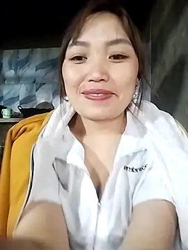 lia-coy online show from April 25, 1:08 am