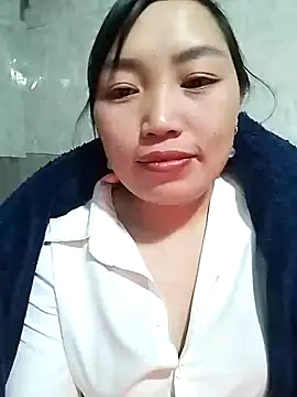 Snapshot of lia-coy chatting on February 4, 10:16 pm lia-coy online show from February 4, 10:16 pm