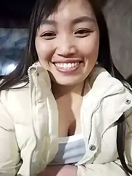 lia-coy online show from March 10, 3:16 pm