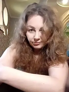 BenniRose online show from January 19, 1:15 pm