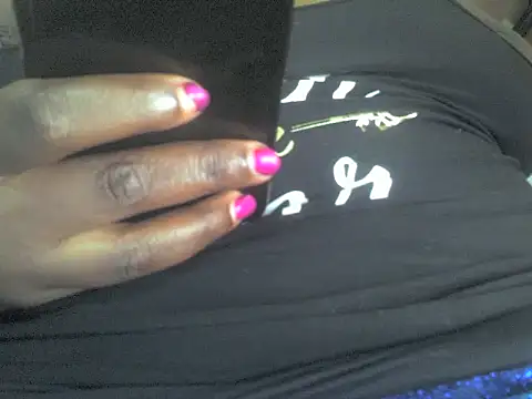 champers1234 online show from March 7, 7:04 am