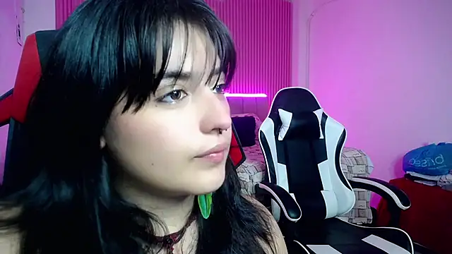 Snapshot of sonic_jess07 chatting on July 5, 1:43 am sonic jess07 online show from July 5, 1:43 am