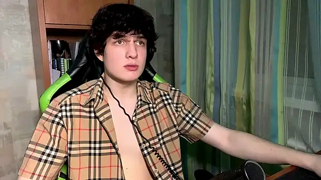 Snapshot of DenBunnyy chatting on March 20, 6:42 pm DenBunnyy online show from March 20, 6:42 pm