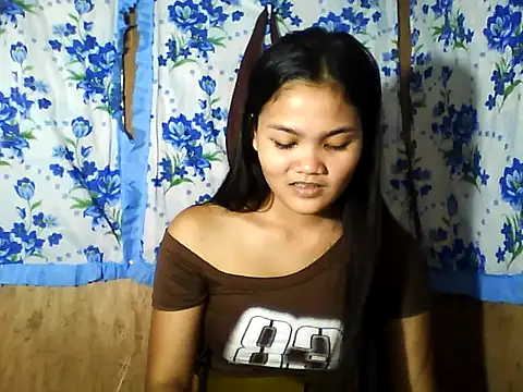 PinaySkinnyJust18 online show from April 28, 2:27 am