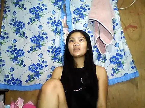 PinaySkinnyJust18 online show from June 2, 10:21 pm