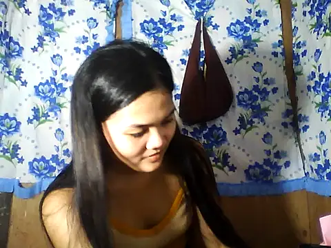 PinaySkinnyJust18 online show from May 9, 12:30 pm