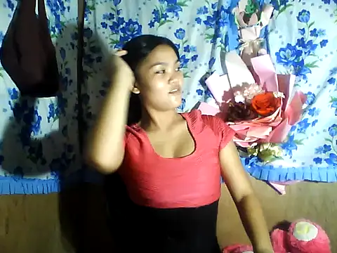 PinaySkinnyJust18 online show from May 25, 9:52 am