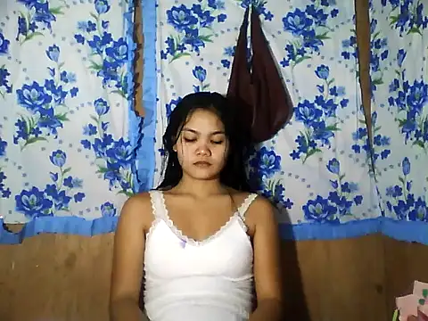 PinaySkinnyJust18 online show from May 12, 2:23 pm