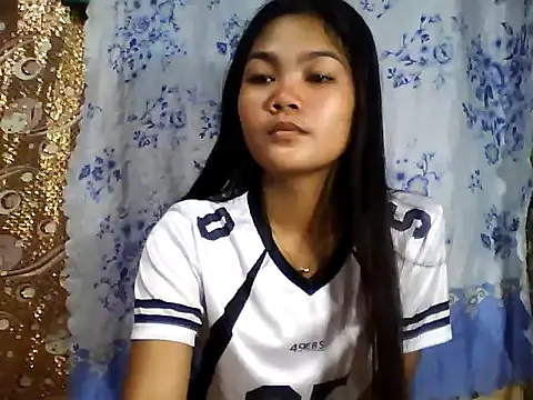 Snapshot of PinaySkinnyJust18 chatting on February 2, 10:42 pm PinaySkinnyJust18 online show from February 2, 10:42 pm