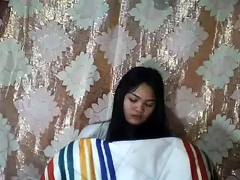 PinaySkinnyJust18 online show from March 16, 9:17 pm