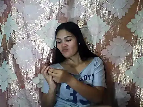 PinaySkinnyJust18 online show from March 15, 9:16 am