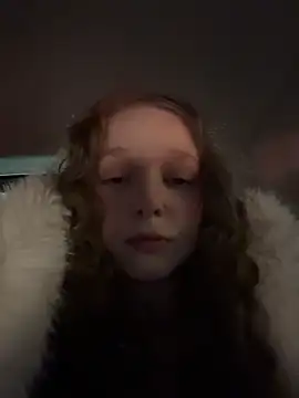 Snapshot of outside_rosy chatting on March 1, 4:07 pm outside rosy online show from March 1, 4:07 pm